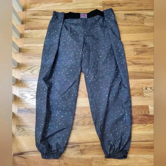 NIKE Icon Clash Oversized Mid-Rise Rosebud Gorpcore Style Joggers(S) - Picture 2 of 12